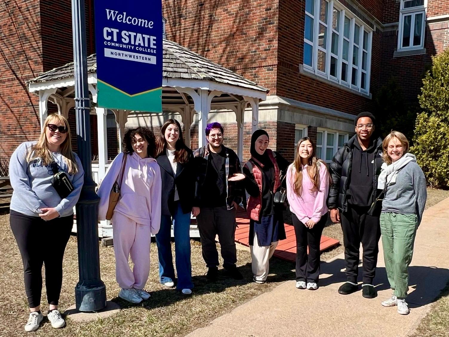 Group of students from CT State getting ready to travel to Oxford together