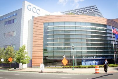Gateway building