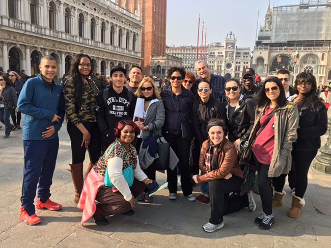 group of students in Italy